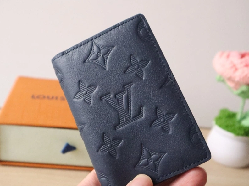 Sophisticated LX Wallets 7778
