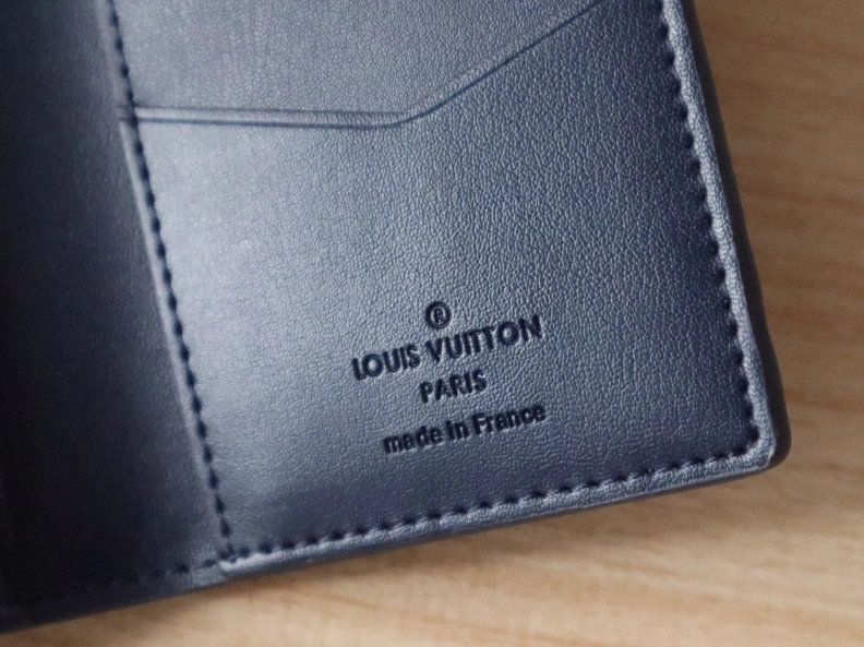 Sophisticated LX Wallets 7778