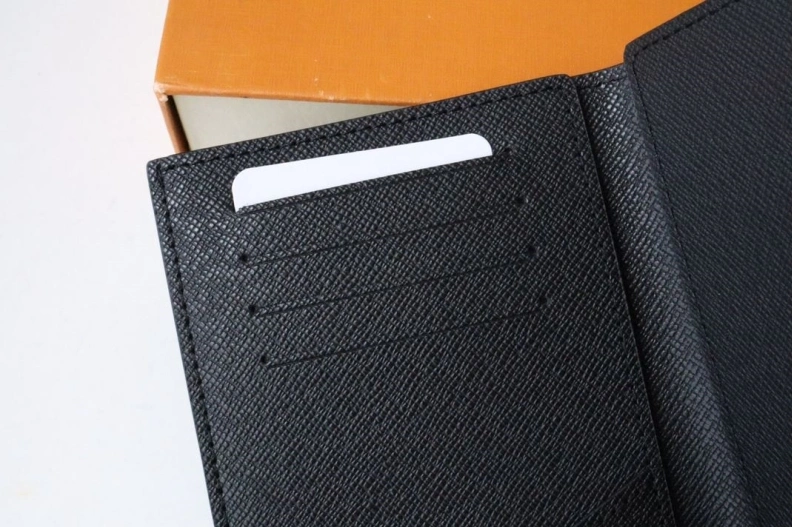 LX Wallets WellDesigned 7766