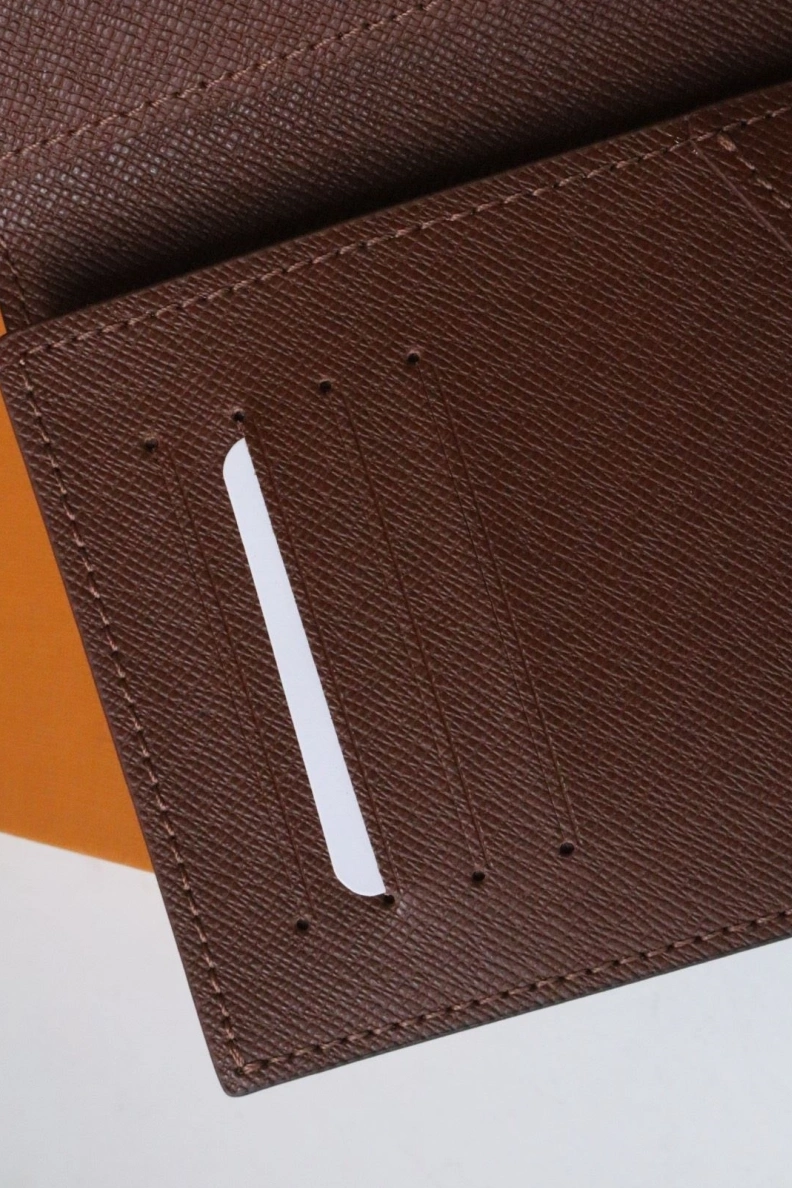 LX Wallets Practical 7770
