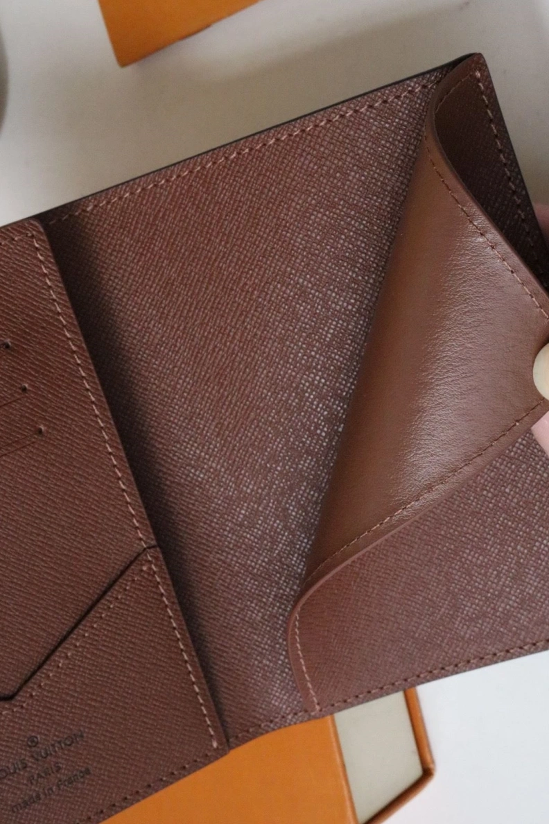 LX Wallets Practical 7770