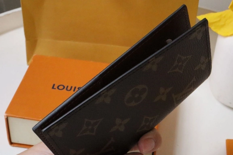 LX Wallets Practical 7770