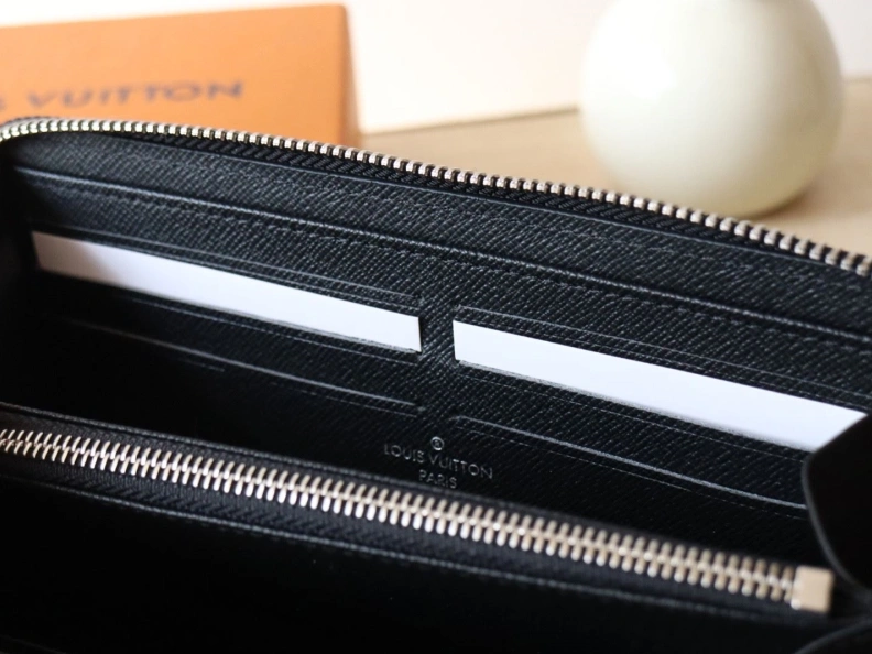 LX Wallets Timeless 7774