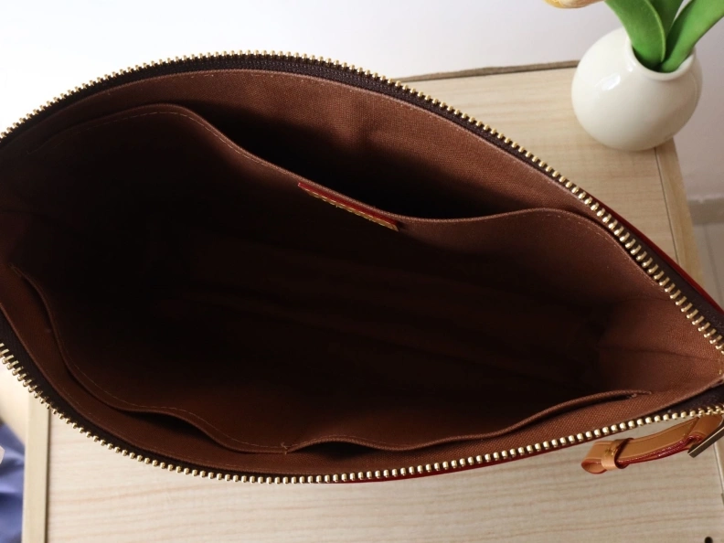 Comfortable LX Clutch Bags 7895
