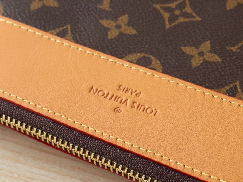 Comfortable LX Clutch Bags 7895