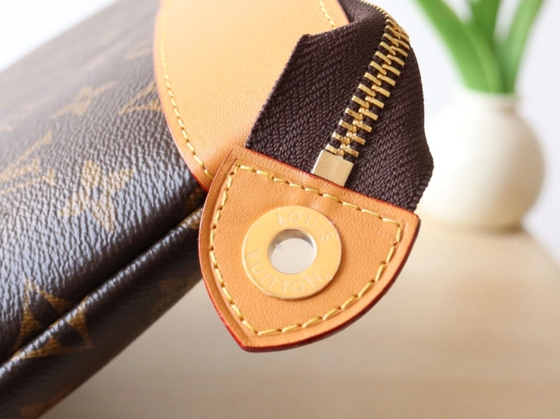 Comfortable LX Clutch Bags 7895