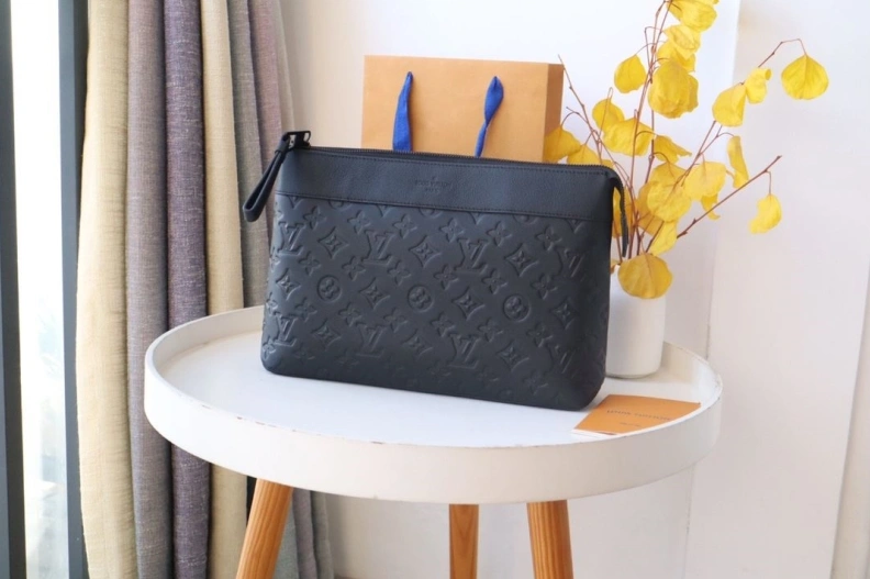 Flexible LX Clutch Bags 7886