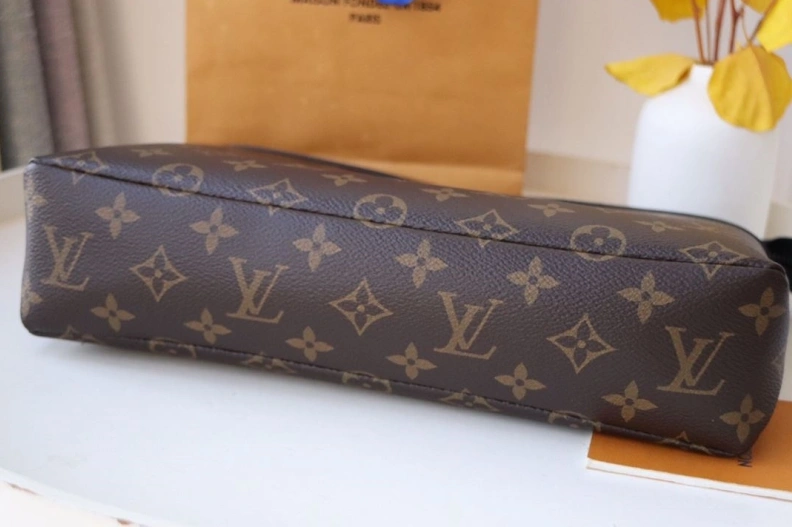 Unique LX Clutch Bags 7890