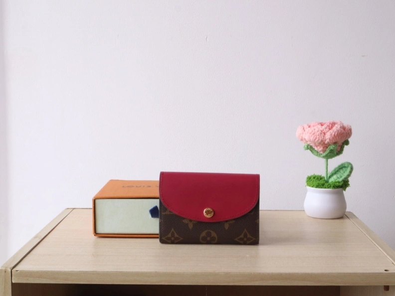 Trendsetting LX Wallets 7775