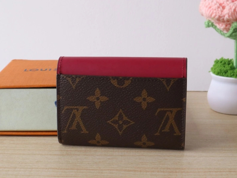 Trendsetting LX Wallets 7775