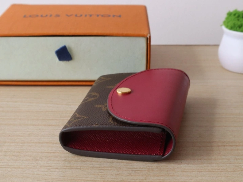 Trendsetting LX Wallets 7775