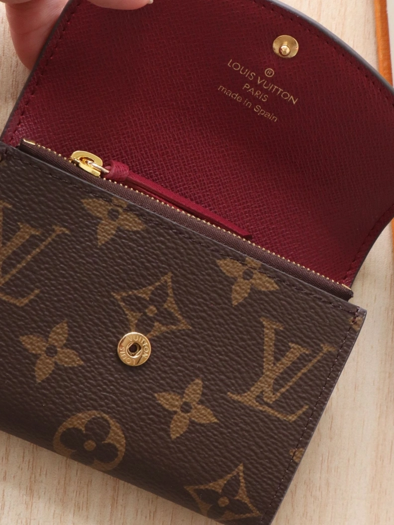 Trendsetting LX Wallets 7775