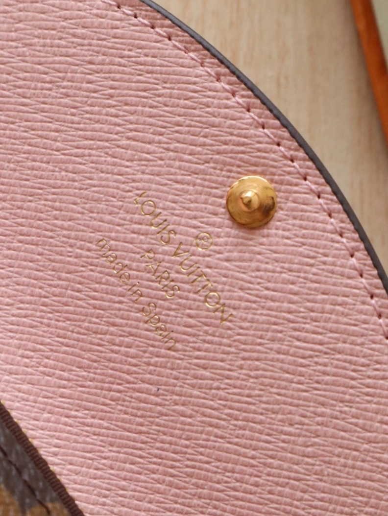 Unique LX Wallets 7773