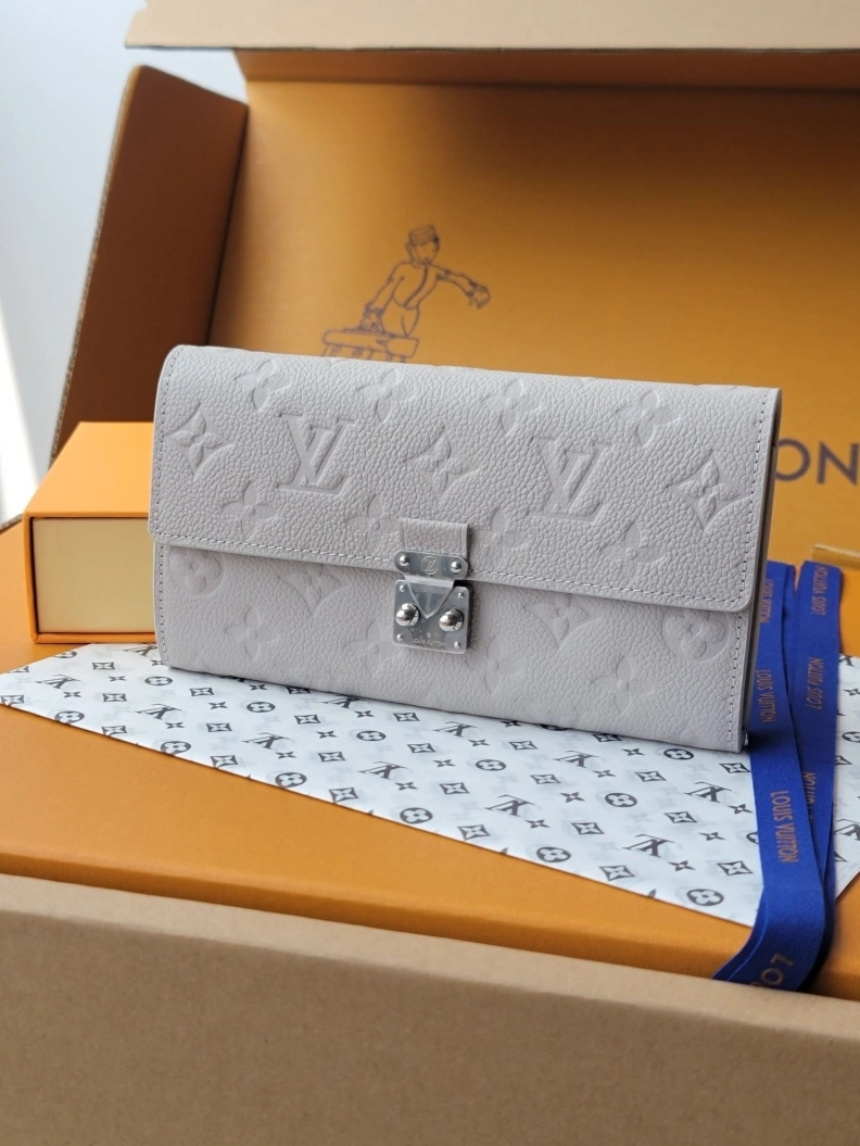 EyeCatching LX Wallets 7761