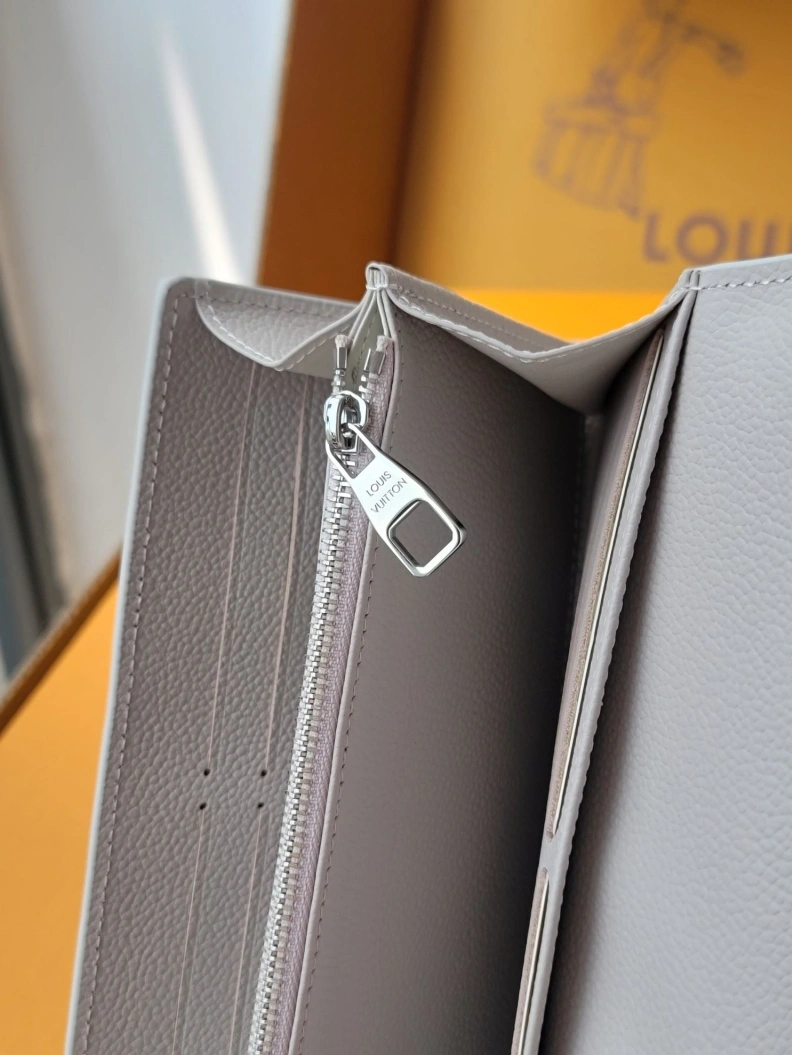 EyeCatching LX Wallets 7761