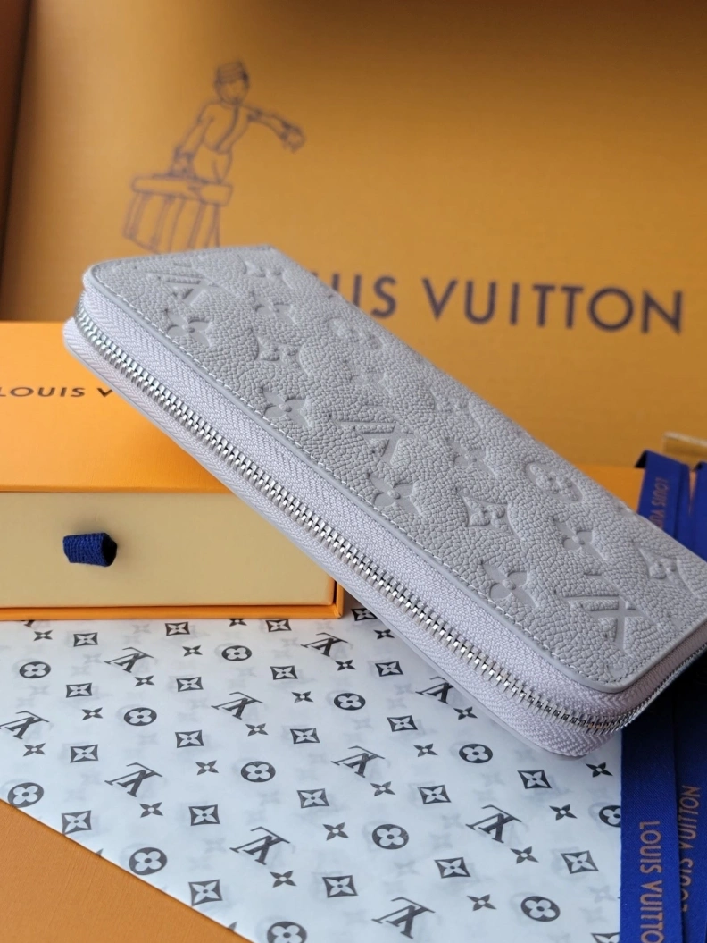 Unique LX Wallets 7759