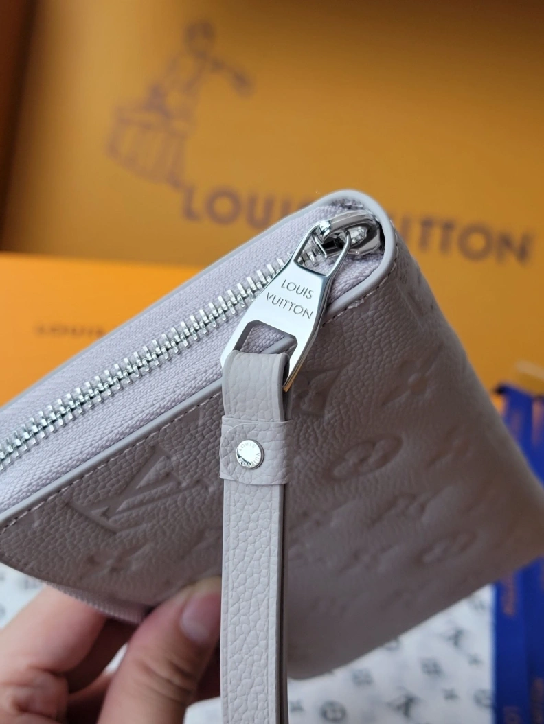 Unique LX Wallets 7759