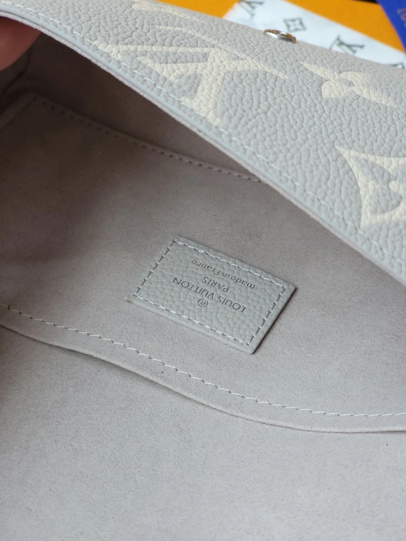 LX Wallets Sophisticated 7758