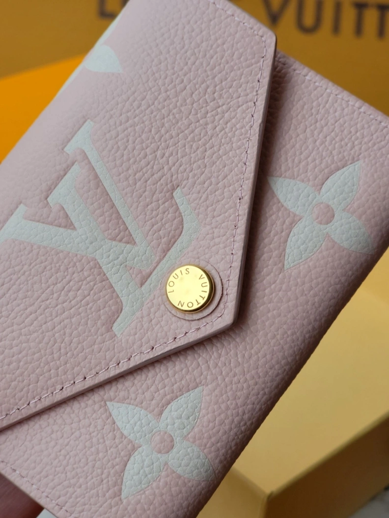 DailyWear LX Wallets 7765