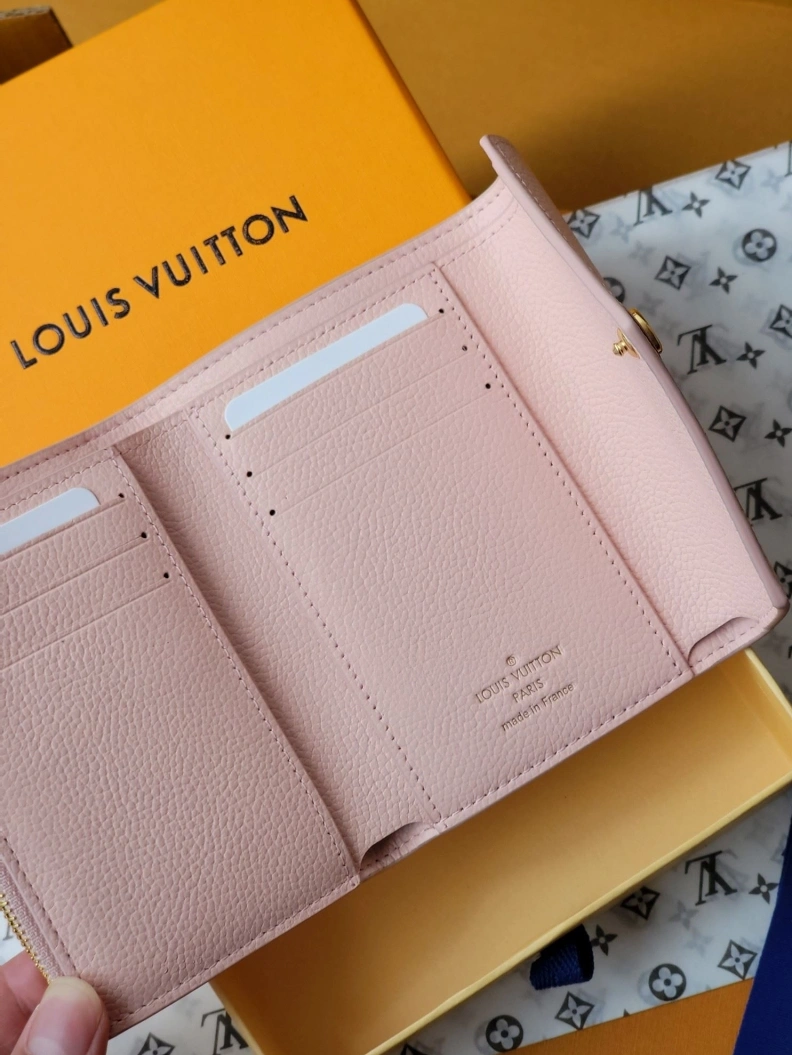 DailyWear LX Wallets 7765