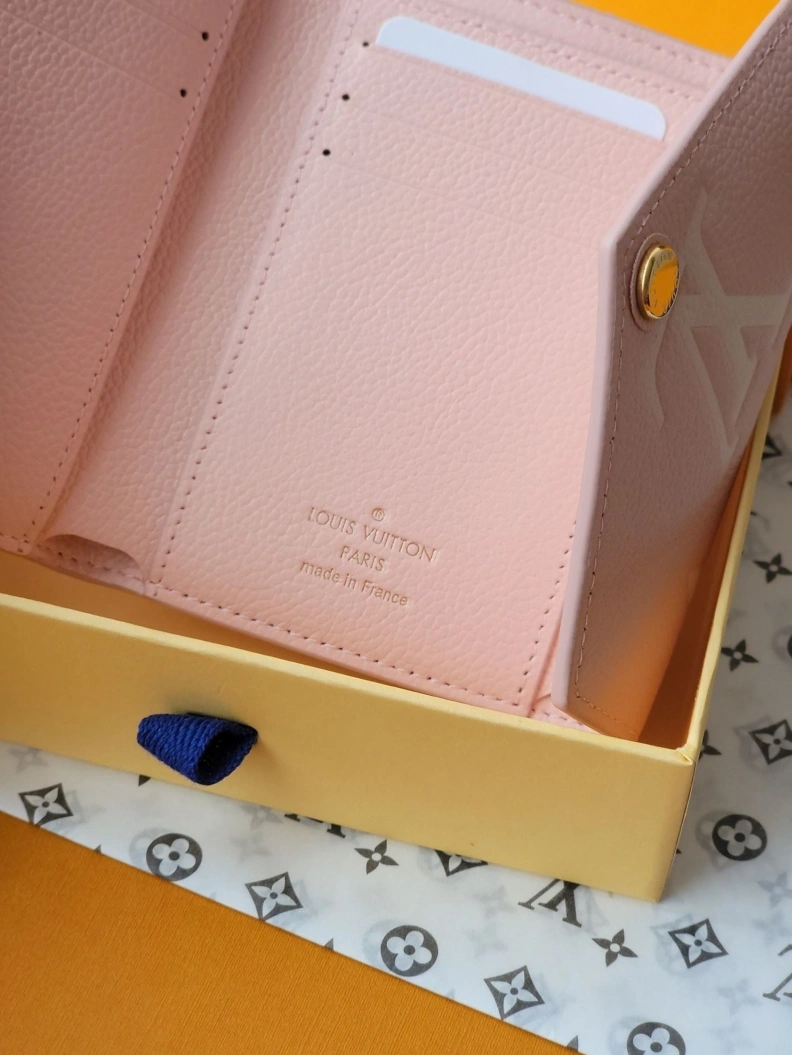 DailyWear LX Wallets 7765