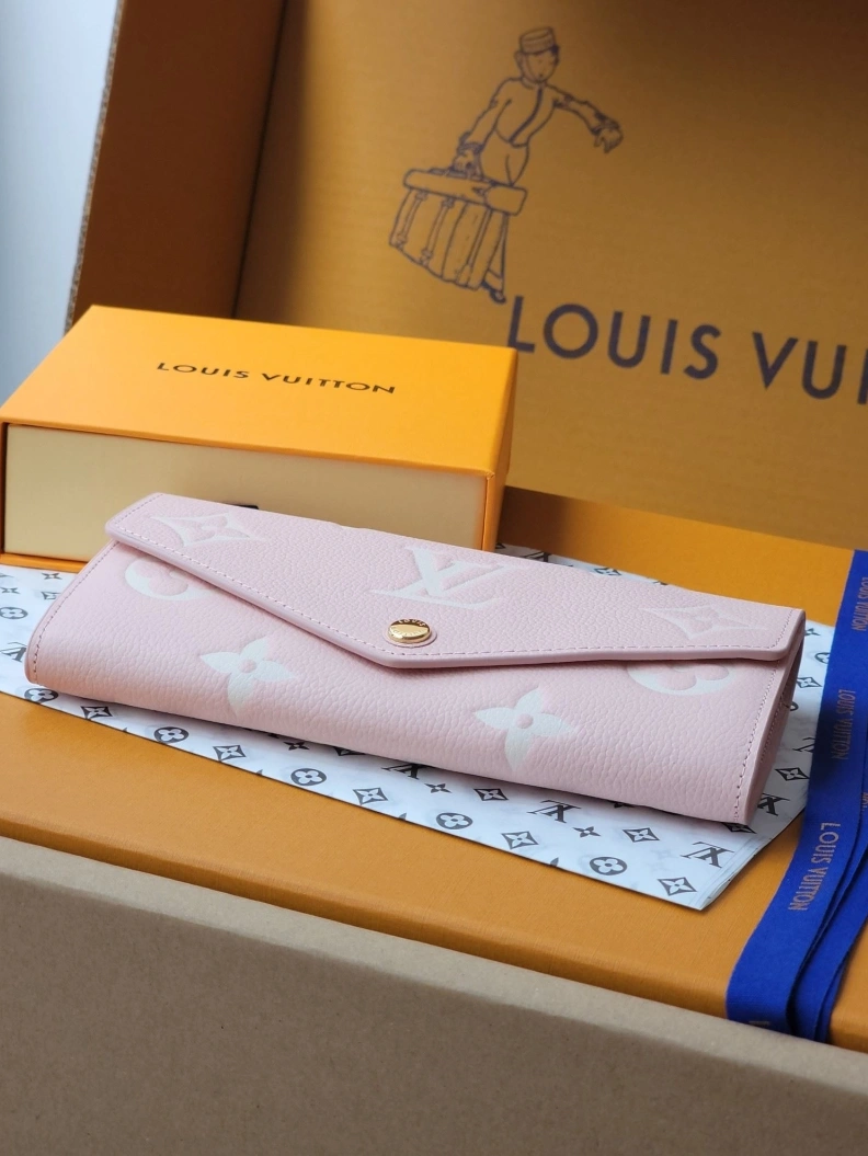 DailyWear LX Wallets 7750