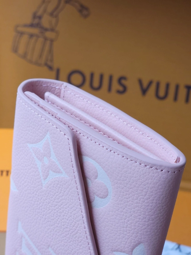 DailyWear LX Wallets 7750