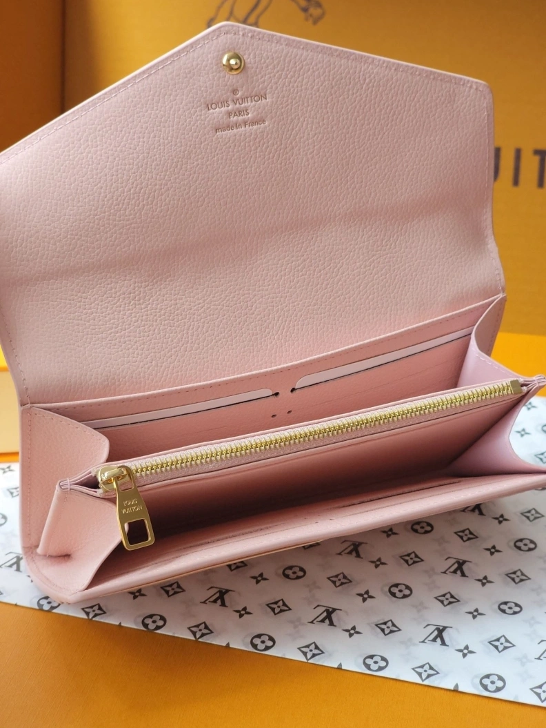 DailyWear LX Wallets 7750