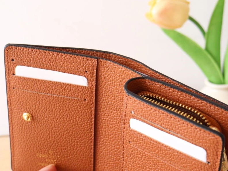 Cozy LX Wallets 7747