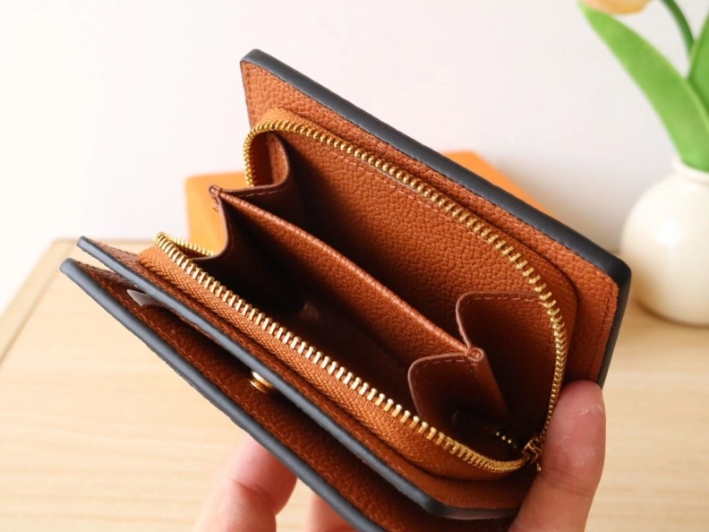 Cozy LX Wallets 7747