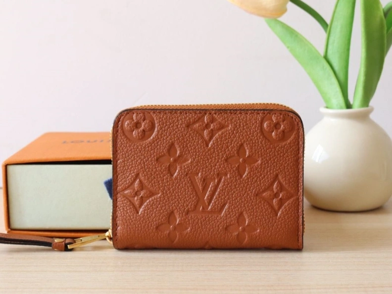 Comfortable LX Wallets 7755