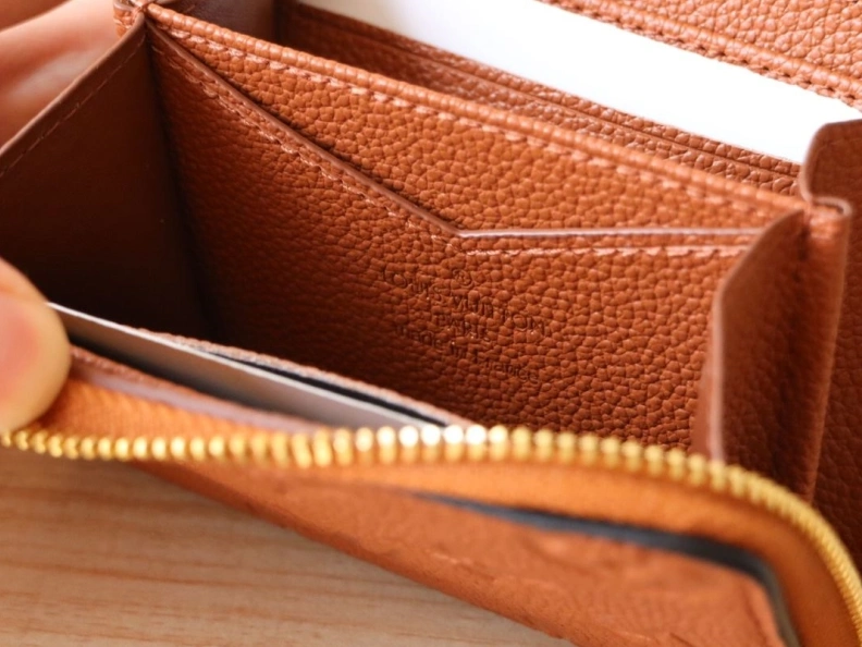 Comfortable LX Wallets 7755