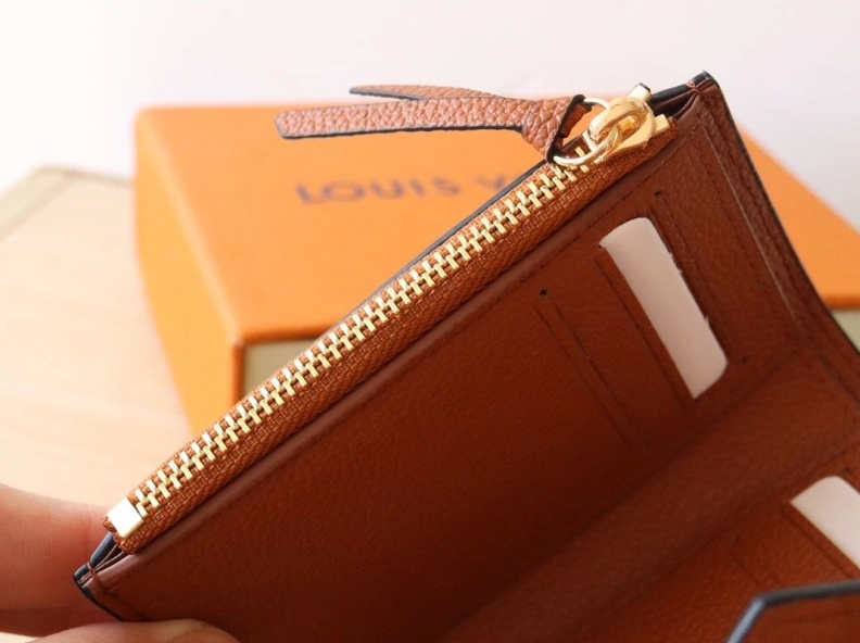 Comfortable LX Wallets 7749