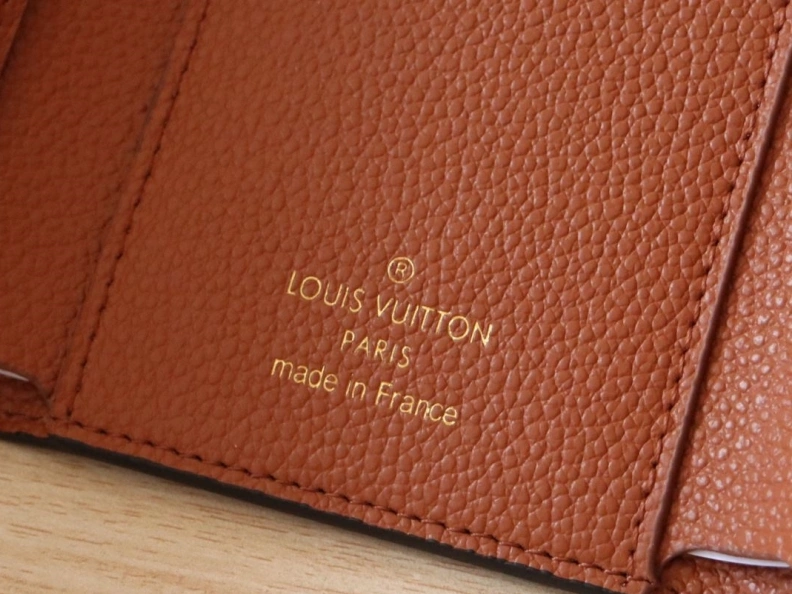 Comfortable LX Wallets 7749