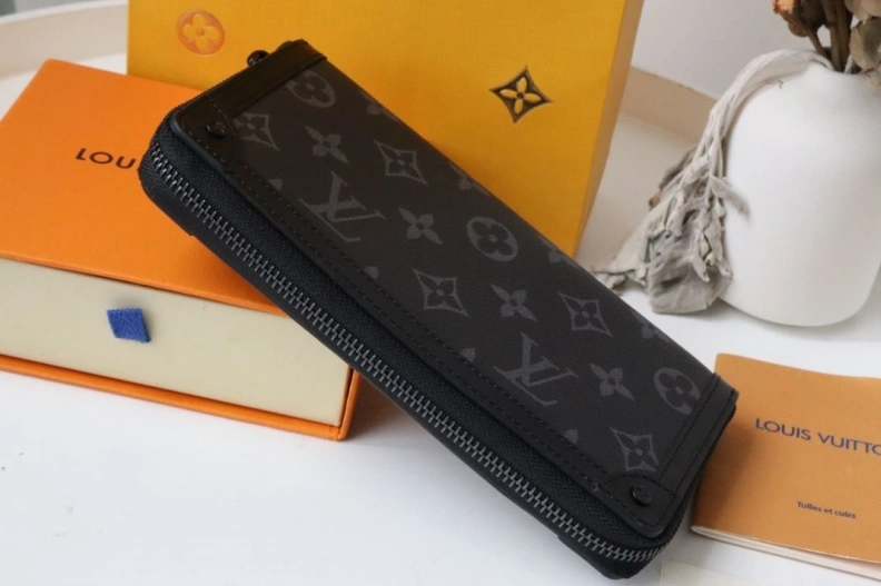 Refined LX Wallets 7743
