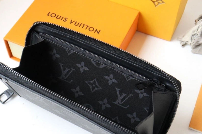 Refined LX Wallets 7743