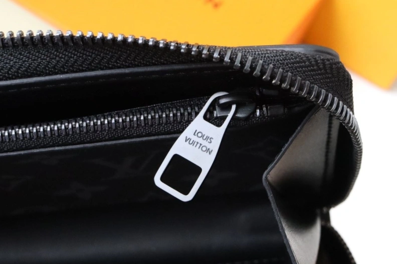 Refined LX Wallets 7743