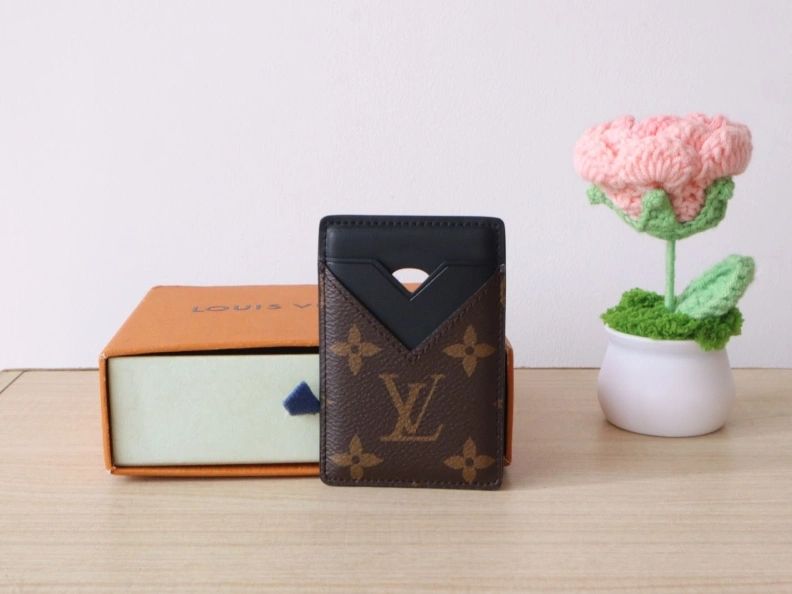 Comfortable LX Wallets 7730