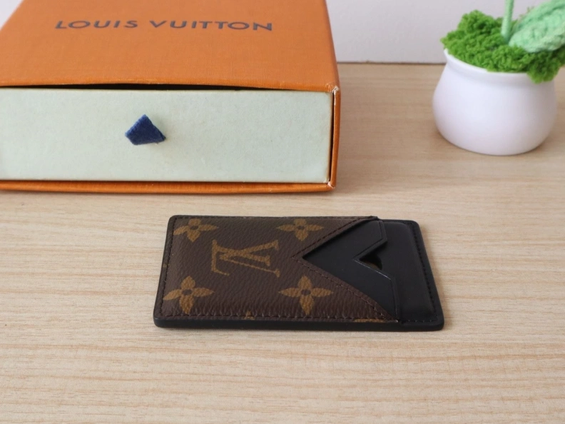 Comfortable LX Wallets 7730