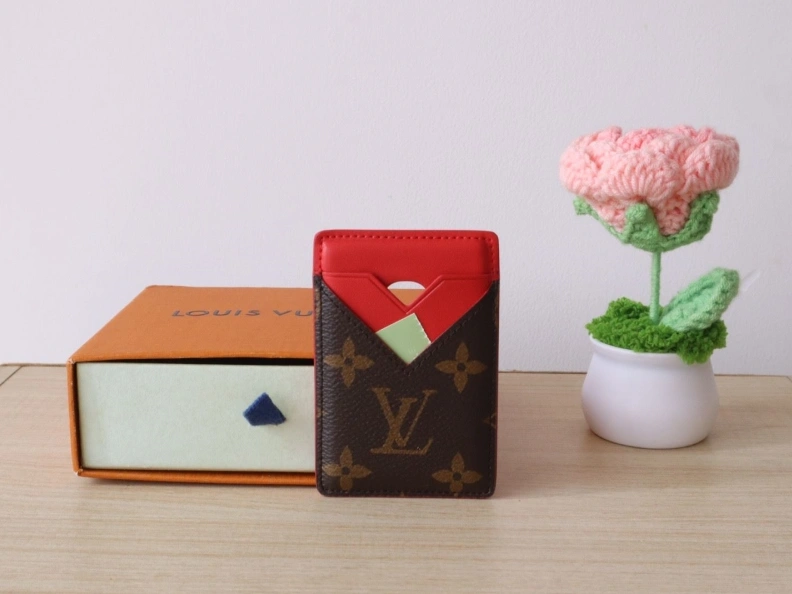 Efficient LX Wallets 7719