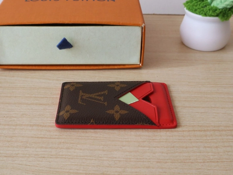 Efficient LX Wallets 7719