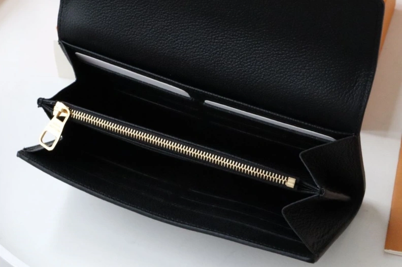 WellDesigned LX Wallets 7725