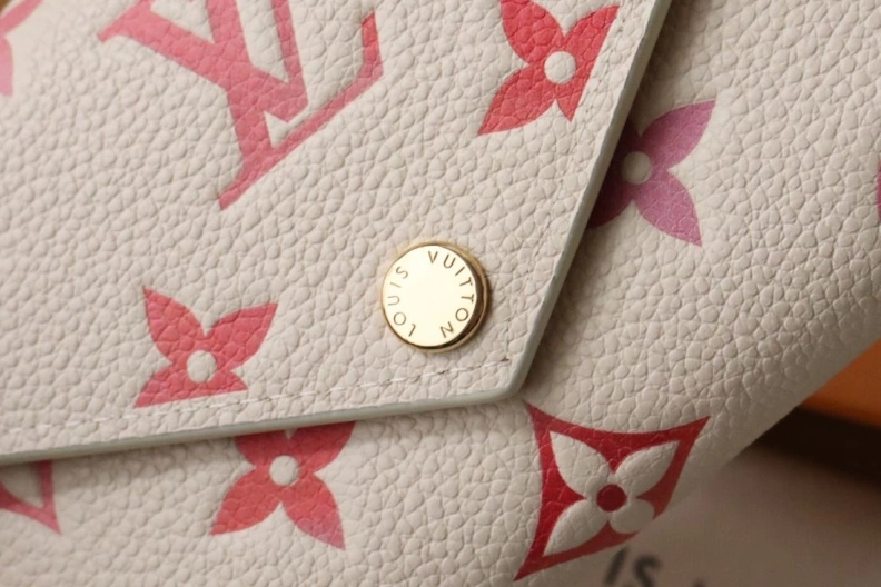 LX Wallets Functional 7720