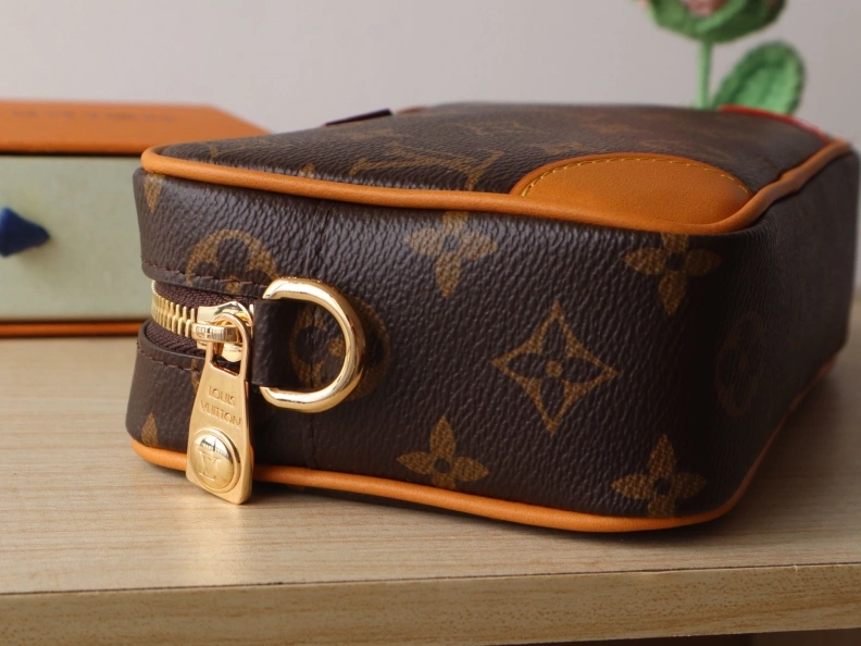 LX Wallets Sophisticated 7708