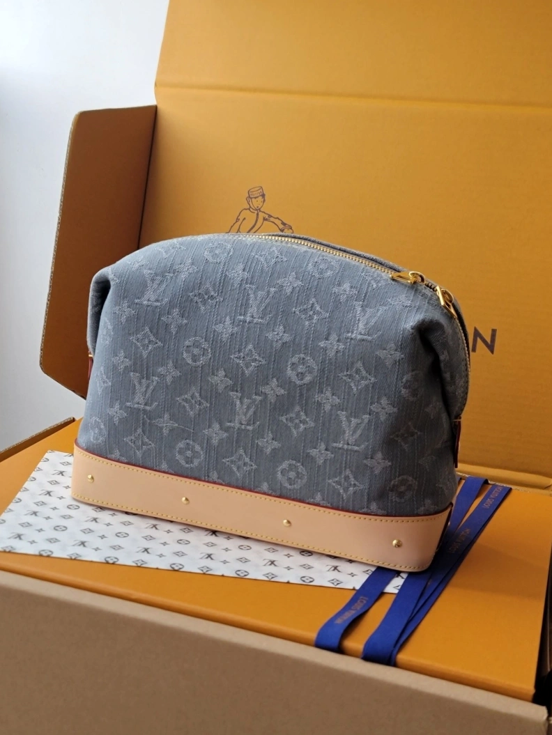 LX Cosmetic Bags Reliable 7854