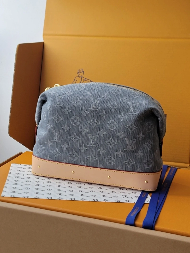 LX Cosmetic Bags Reliable 7854