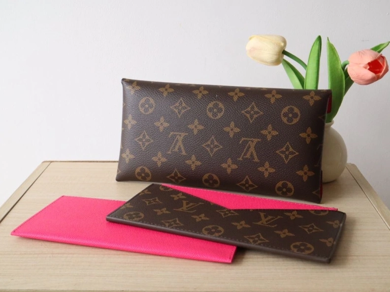 Versatile LX Wallets 7698