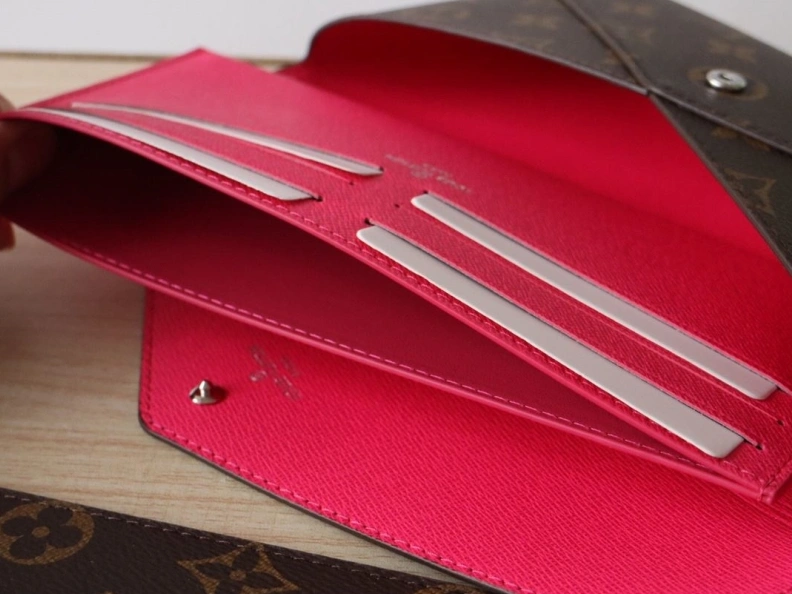 Versatile LX Wallets 7698
