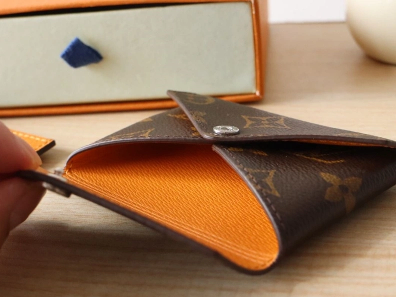 Popular LX Wallets 7688