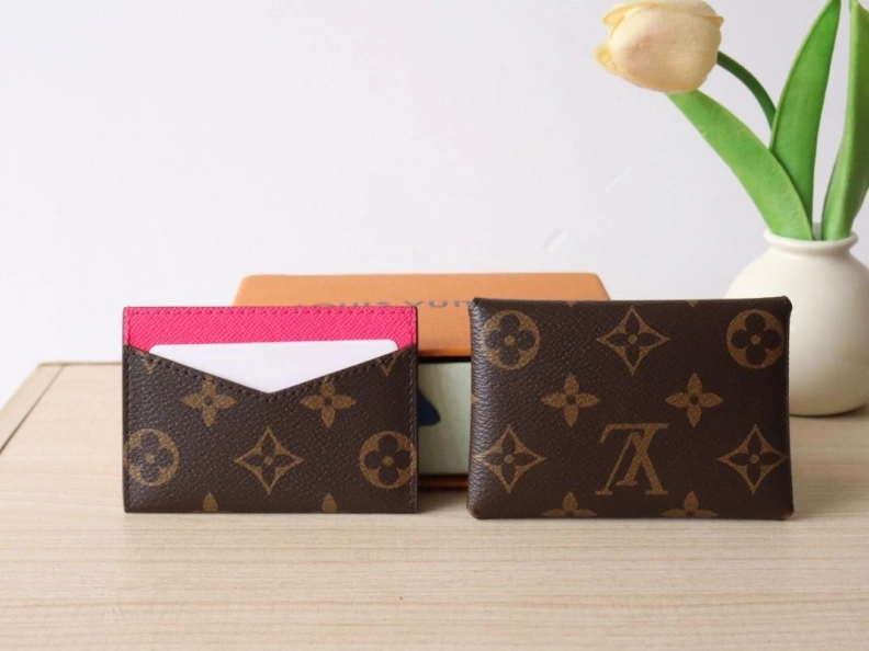 Efficient LX Wallets 7697